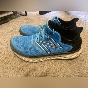 Mens New Balance Fresh Foam 1080 x V11 sneaker size 13 in blue